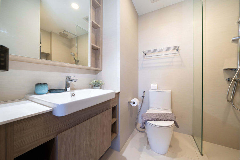 Bathroom, Laguna Skypark B2512, Phuket Island