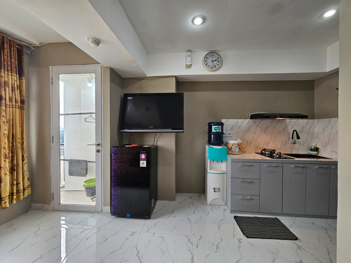 Dining Room 10