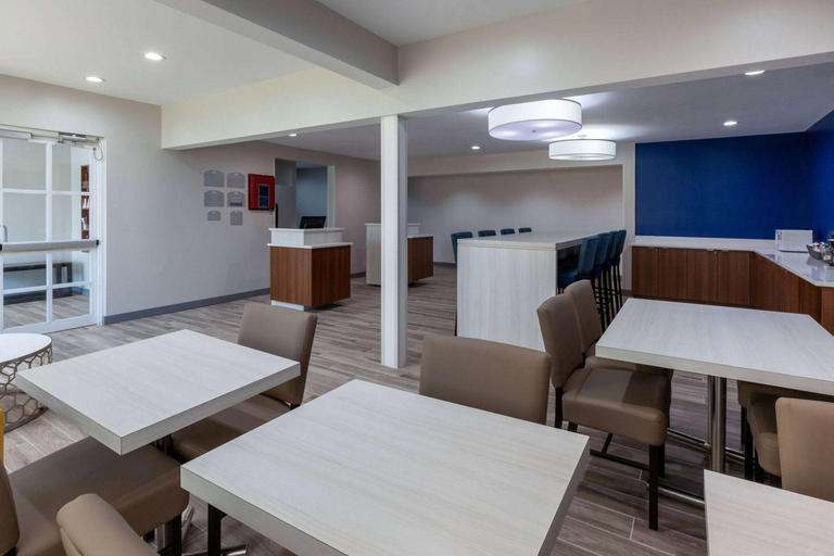 Public Area 2, Microtel Inn & Suites by Wyndham Sunbury/Columbus North, Delaware