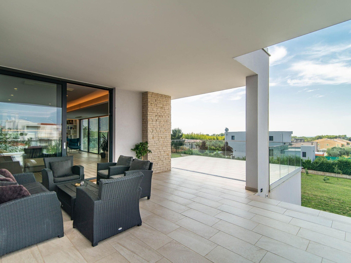 View from property 4, Luxury Villa With Pool and sea View, Vodnjan