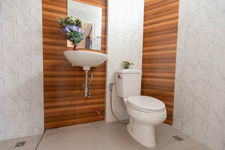 Bathroom 3