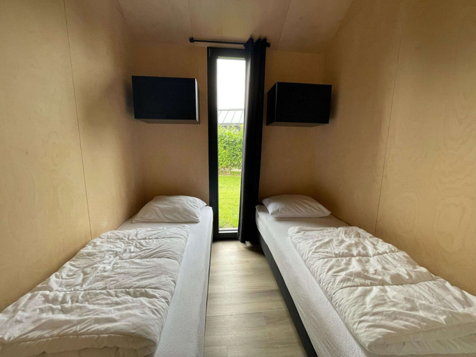 Bedroom 2, Chic Chalet Near Kuinderbos, Noordoostpolder