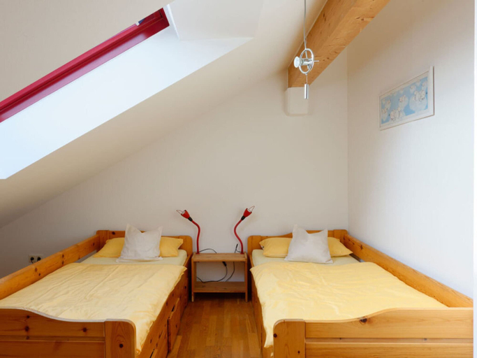 Room 3, Lovely Apartment in Lenggries, Bad Tölz-Wolfratshausen