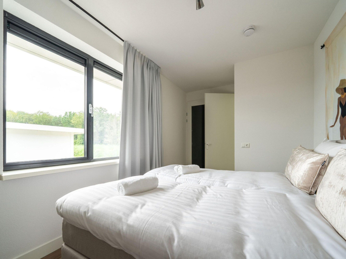 Others 3, Cosy Villa in Zeewolde With Garden, Zeewolde