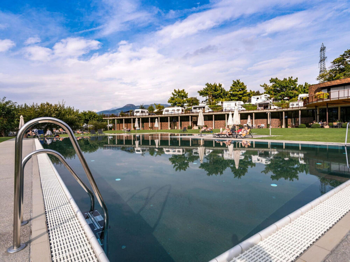 Pool 3, Ansitz Gurtenhof Comfortable Holiday Residence, Bolzano