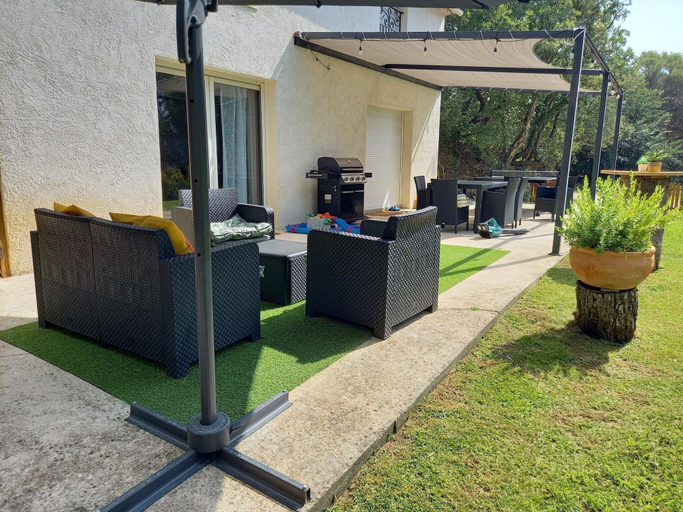 Exterior 4, Beautiful Holiday Home With Garden, Var