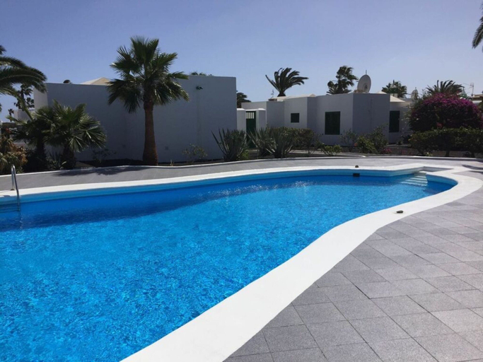 Pool 4, Holiday Apartment Casa del Sol, Las Palmas