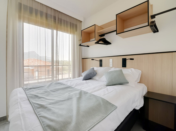 Bedroom 2, Excellent Apartments on the Cote D'azur, Alpes-Maritimes