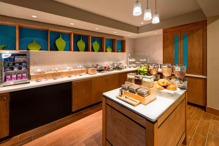 Food & Drinks 5, SpringHill Suites by Marriott Mishawaka-University Area, Saint Joseph