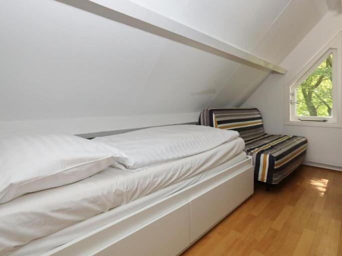 Room 2, Holiday Home Near the Beach in the Dunes, Noordwijk