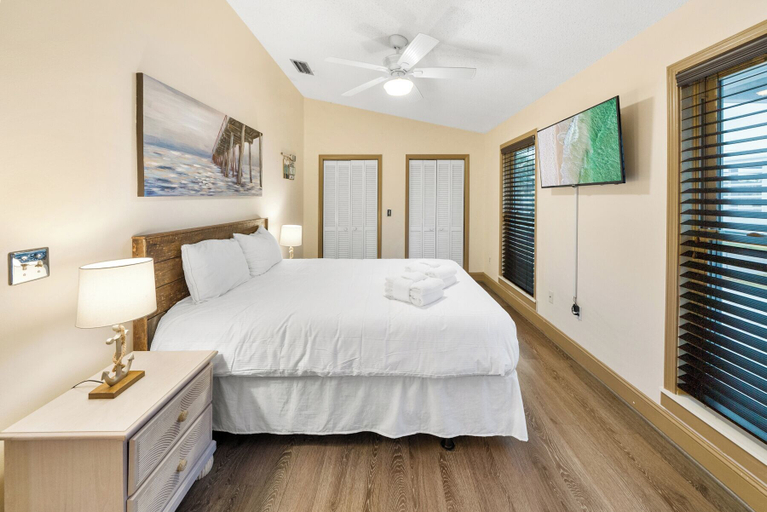Bedroom 2, Bid-A-Wee Beach Home, Bay