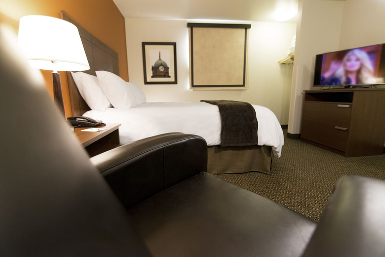 Bedroom 3, My Place Hotel - Marquette, MI, Marquette