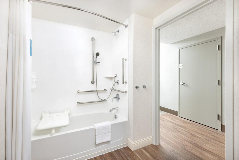 Bathroom 8