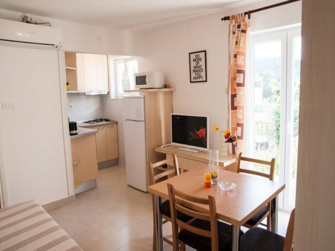 Others 4, Apartments Paula - One Bedroom Apartment with Terrace 1, Tisno