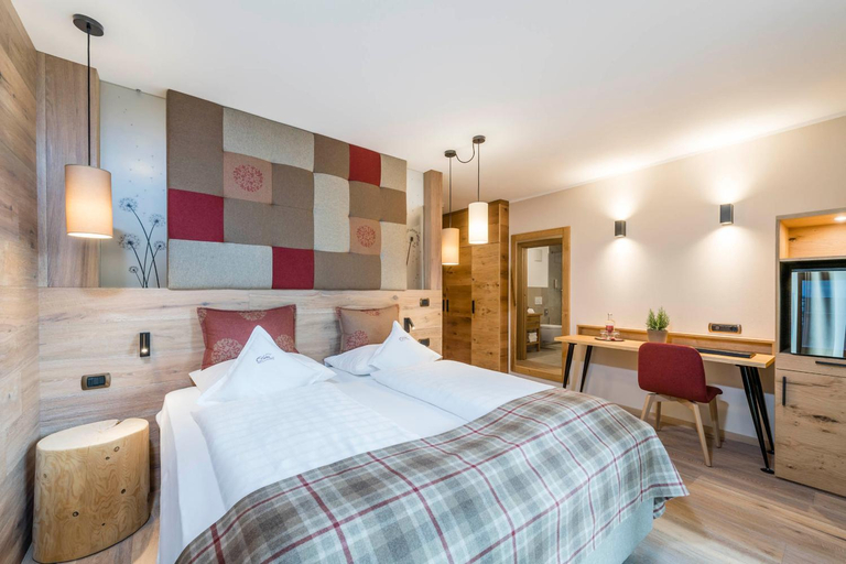 Bedroom 3, Wellnesshotel Erica, Bolzano