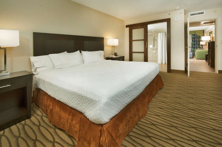 Bedroom 3, Embassy Suites by Hilton Miami International Airport, Miami-Dade