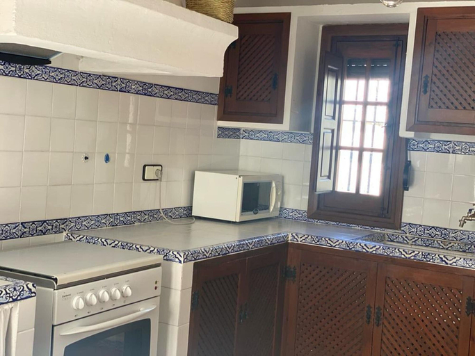 Others 5, Spacious Holiday Home With Private Garden, Almería