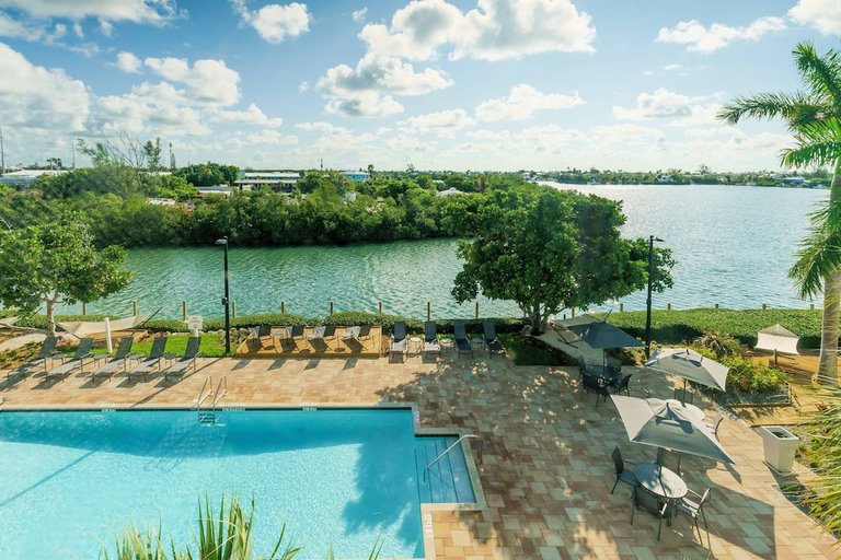 Sport & Beauty 5, Fairfield Inn & Suites by Marriott Marathon Florida Keys, Monroe