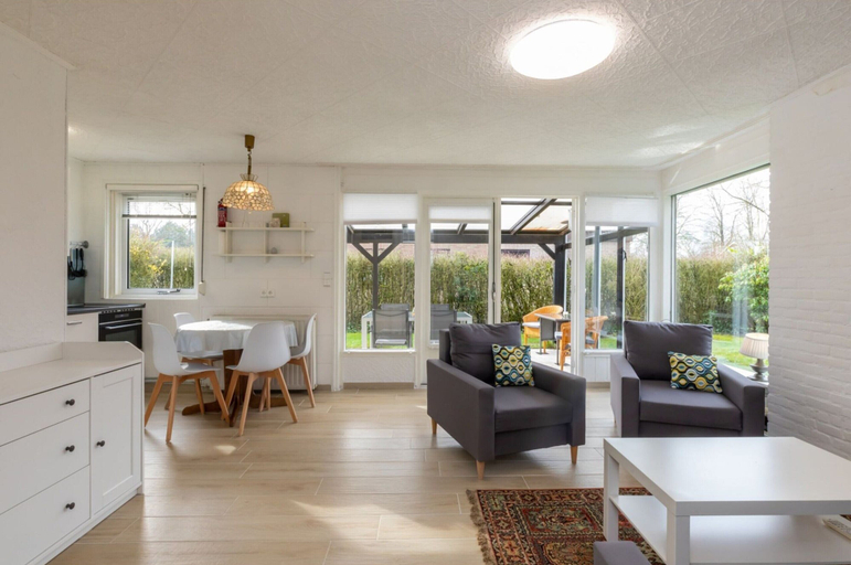Dining 3, Holiday Home Near Veerse Meer, Noord-Beveland