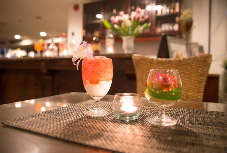 Food & Drinks 20
