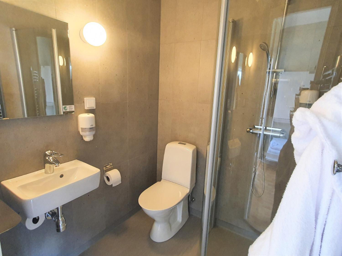 Bathroom 3, Bommersvik Hotell & Konferens, Nykvarn