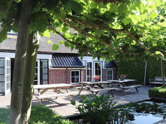 Garden 3, Gorgeous Farmhouse With Sauna, Tytsjerksteradiel