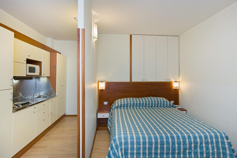 Bedroom 16