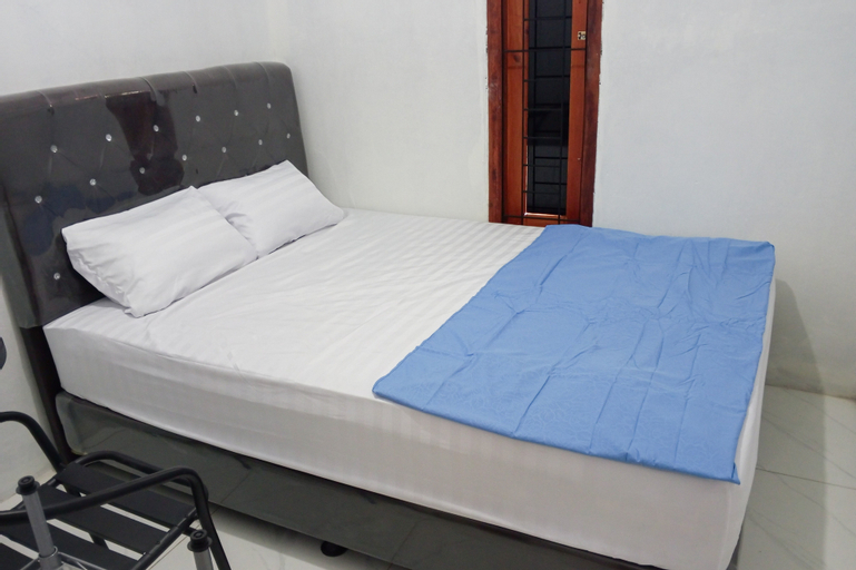 Bedroom 13