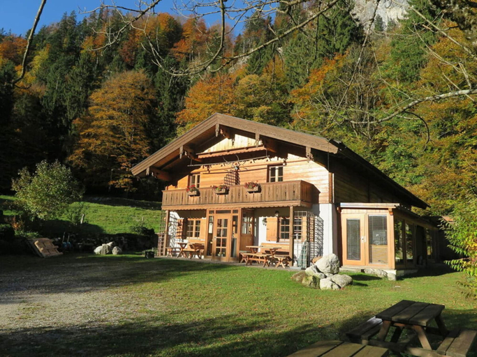Exterior 3, Waterval in het Huis Boshoek, Rosenheim