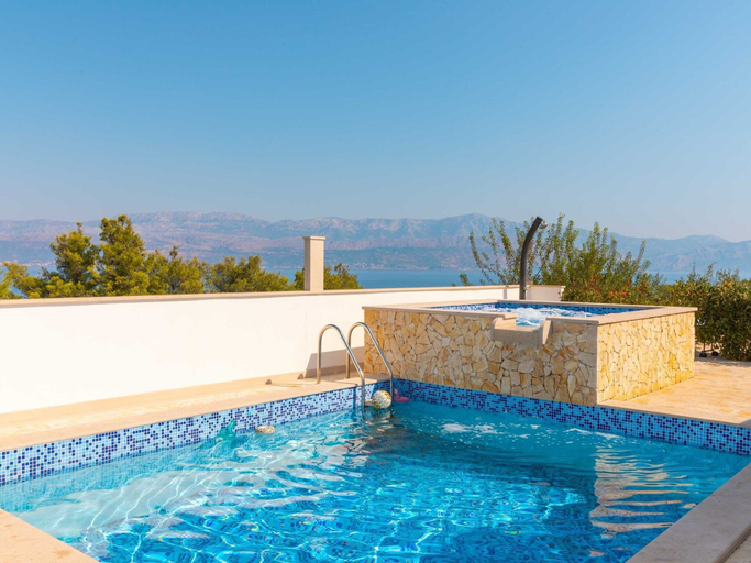 Pool 3, Villa Anabella - Four Bedroom Villa With Swimming Pool, Supetar