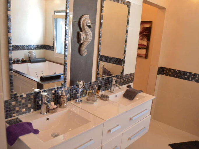 Bathroom 4, Villa Amelie Comfortable Holiday Residence, Las Palmas
