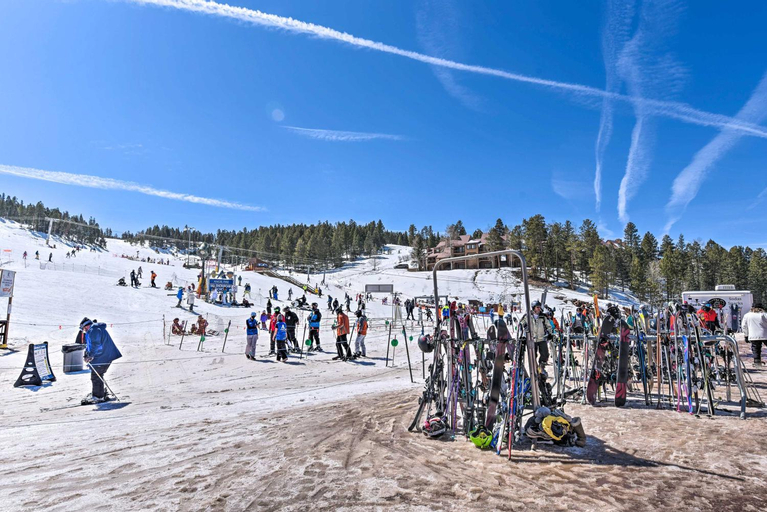 Angel Fire Condo with Fireplace Less Than 1 Mi to Ski Resort, Colfax