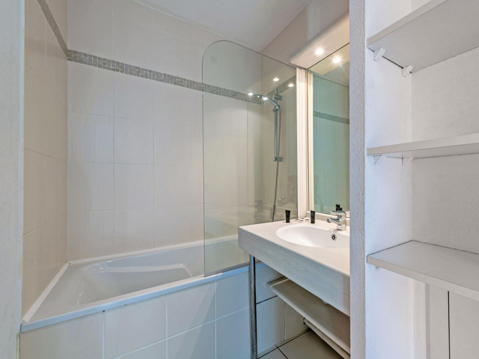 Bathroom, Brittany Coast Getaway, Finistère