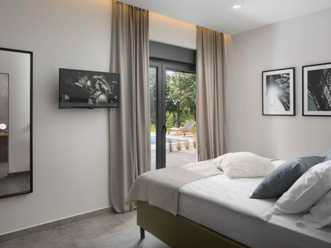 Bedroom 5, Tasteful Villa in Labin With Private Outdoor Pool, Labin