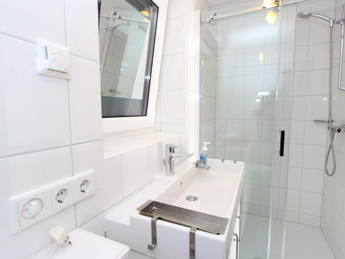 Bathroom, Charming Chalet in Niedernsill Near Ski Area, Zell am See