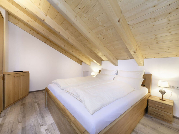 Bedroom 4, Partnachklamm Comfortable Holiday Residence, Garmisch-Partenkirchen