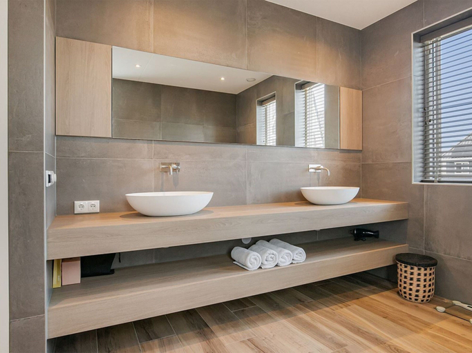 Bathroom 4, Tasteful Holiday Home in Middelburg With Garden, Middelburg