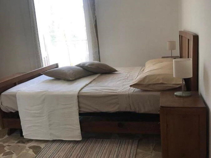 Others 3, Cozy Apartment in Torrenova, Messina