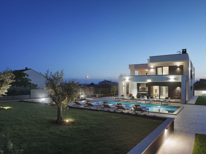 Pool 3, Villa Ula Comfortable Holiday Residence, Pula