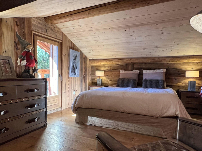 Room 3, Chalet in Les Deux Alpes Near Ski Lift, Isère