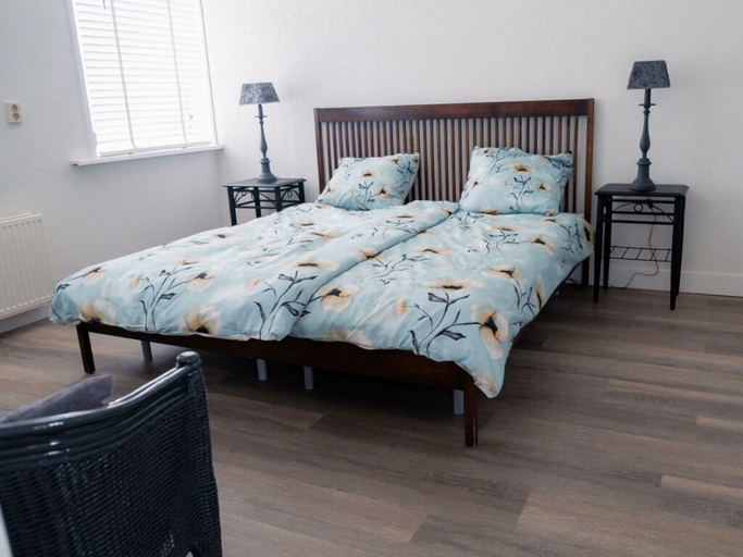 Room 2, Vakantiebungalow Limmen, Castricum