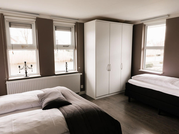 Bedroom 4, Holiday Home Satijnduiker, Wûnseradiel