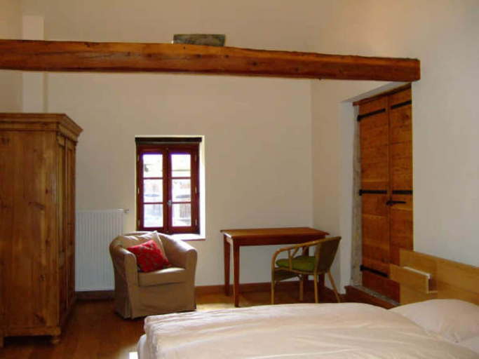Bedroom 3, Nice Apartment in Olsberg, Saône-et-Loire