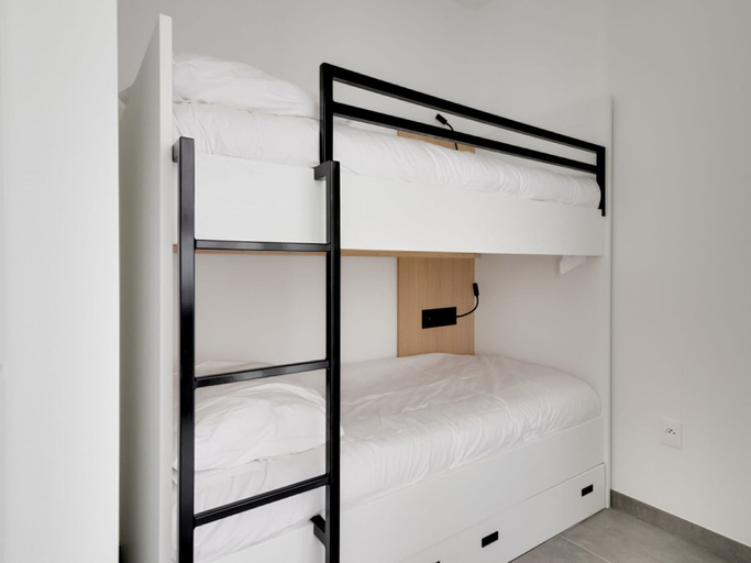 Bedroom 3, Excellent Apartments on the Cote D'azur, Alpes-Maritimes