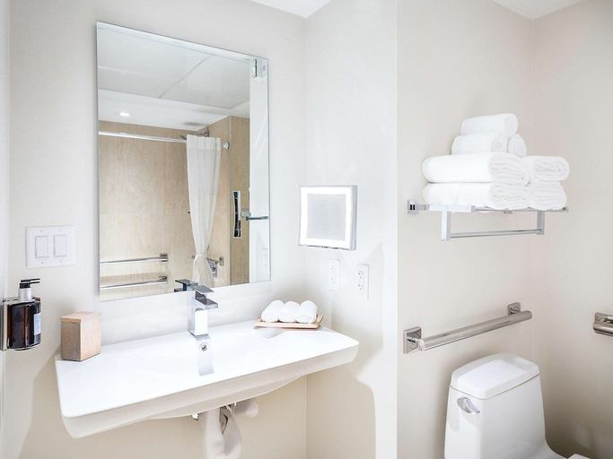 Bathroom 3, Iberostar Waves Miami Beach, Miami-Dade