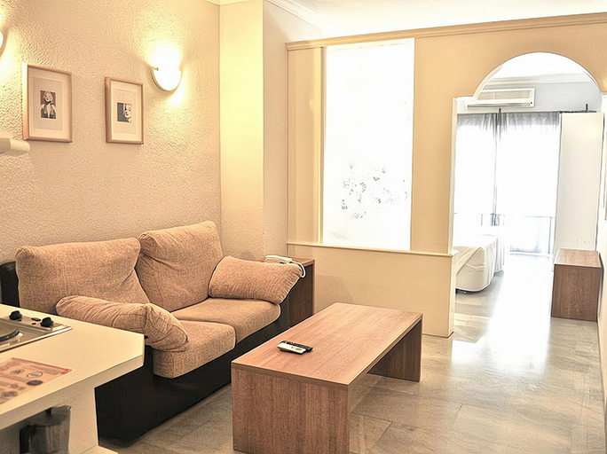 Living area 5, Apartment in Benalmadena Near Beach, Málaga