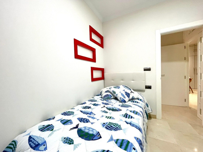 Room 2, Belvilla by OYO Loft Remote-working, Granada