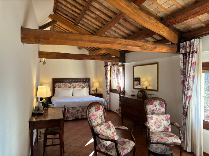 Bedroom 15