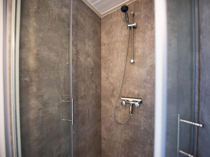 Bathroom 2, Holiday Home Chalet Drenthe, Ooststellingwerf
