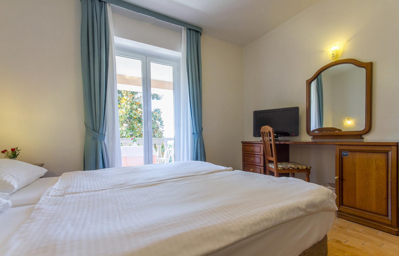 Bedroom 2, Hotel Marko, Piran